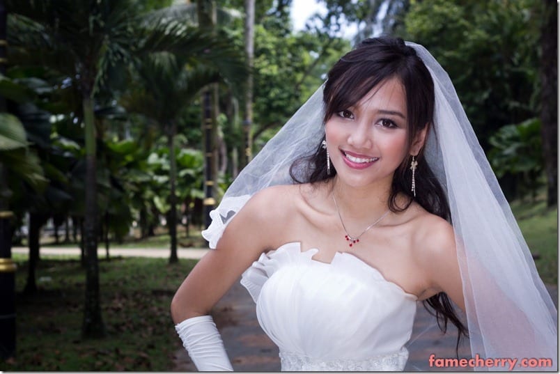 IMG 5540 thumb Happily Ever After : Lovely Bride : Christine Ng
