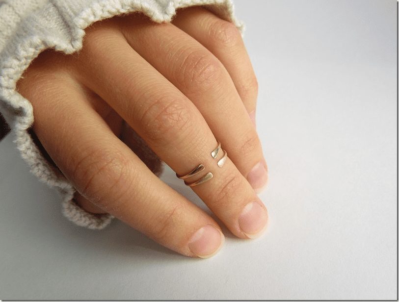 gold-knuckle-midi-ring