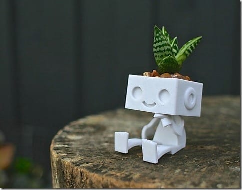 cute-robot-succulent-planter