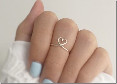 delicate-heart-knuckle-ring