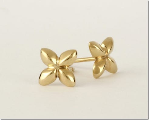 solid-gold-flower-stud-earrings