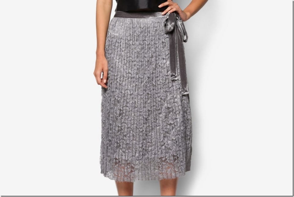 Dreamy Grey Midi Skirt Styles To Wear This Valentine’s Day