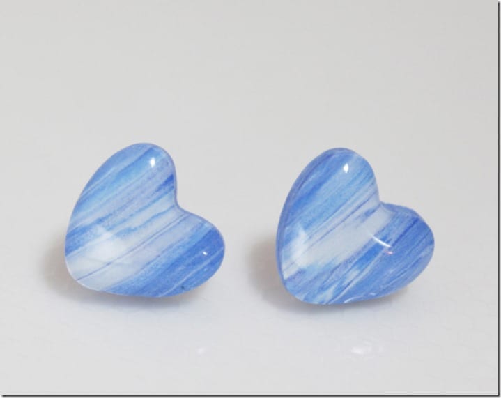 white-blue-swirl-heart-stud-earrings