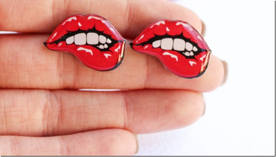 kissy-red-lips-stud-earrings