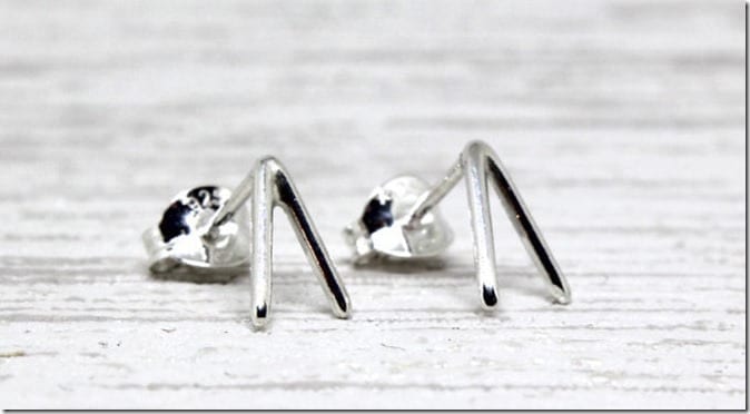 v-shape-stud-earrings