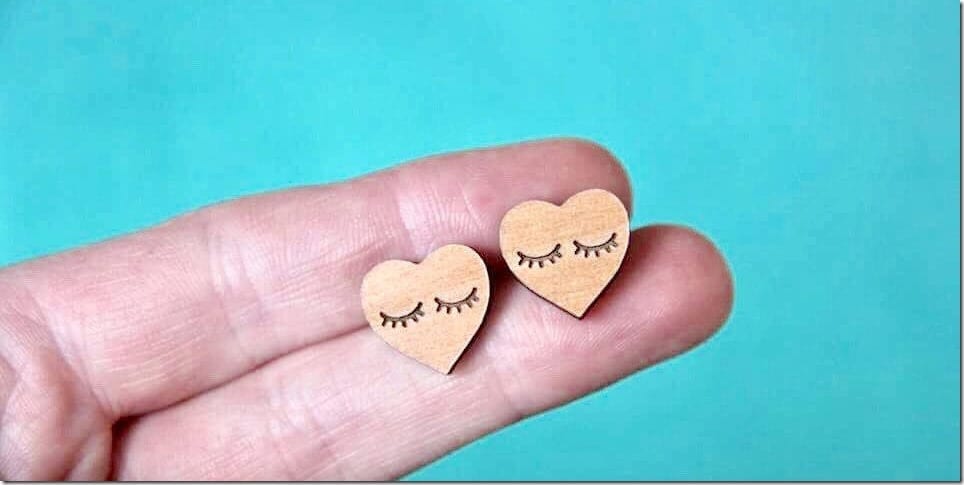 eyelash-heart-earrings