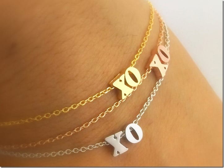 dainty-xo-bracelet