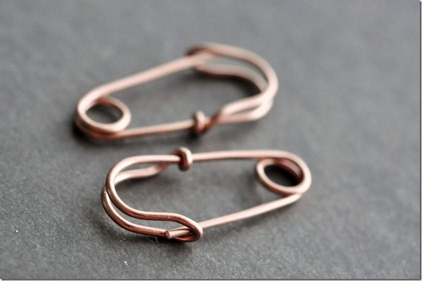 rose-gold-punk-safety-pin-earrings