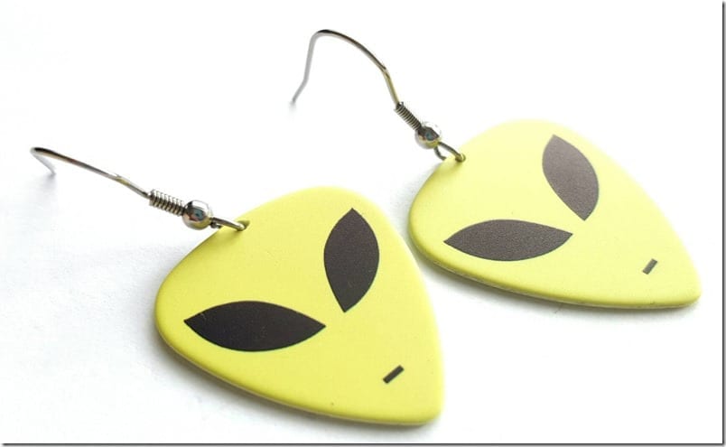 alien-guitar-pick-earrings