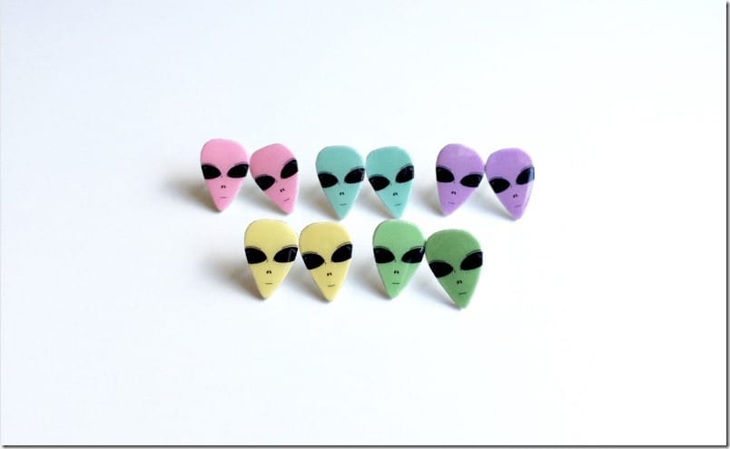 pastel-alien-head-earrings