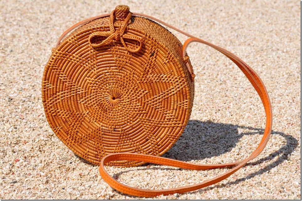 round-rattan-shoulder-bag