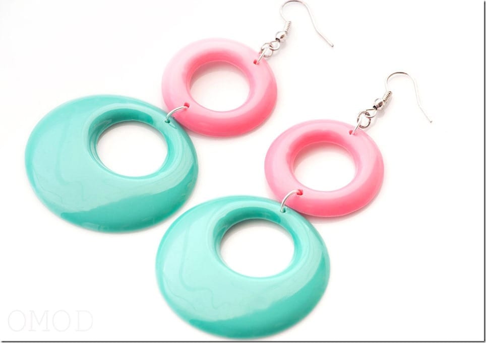 60s-style-turquoise-pink-hoop-earrings