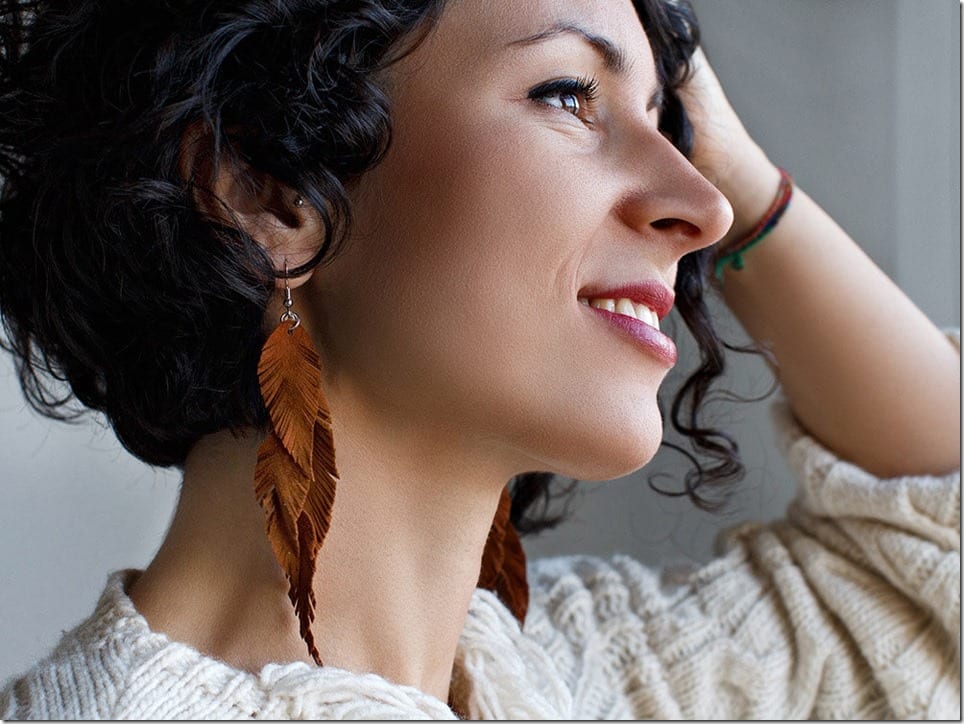 brown-leather-feather-earrings