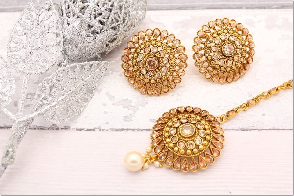 bollywood-round-diamante-tikka-earring-set