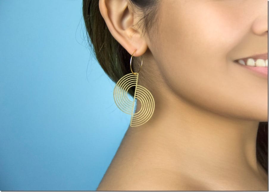 gold-hoop-split-circle-earrings