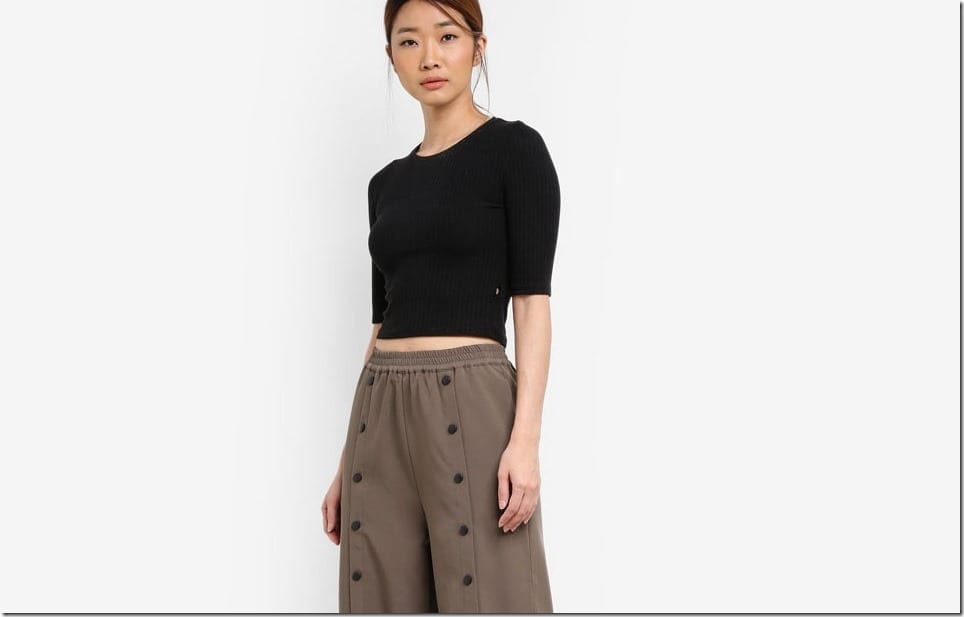 Make Popper Pants Your Next Palazzo Pants