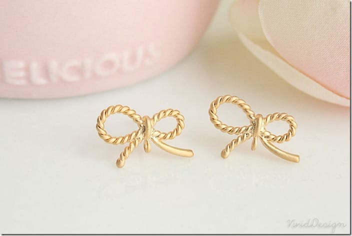 pretty-ribbon-stud-earrings