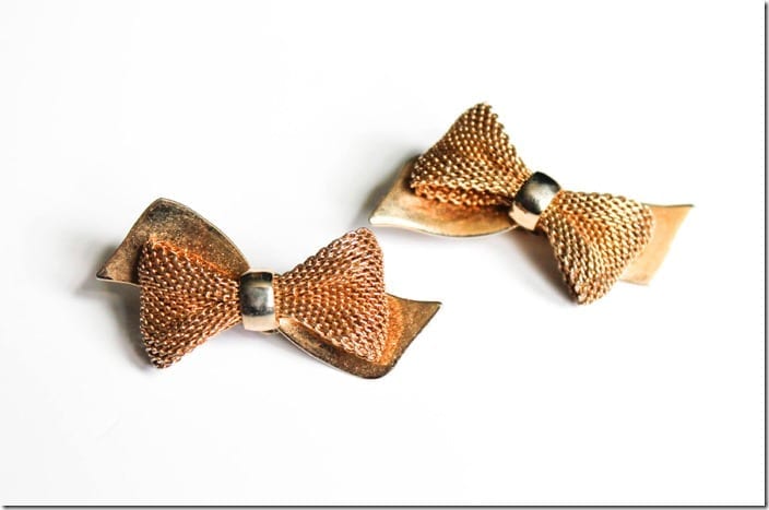 vintage-50s-gold-mesh-bow-earrings