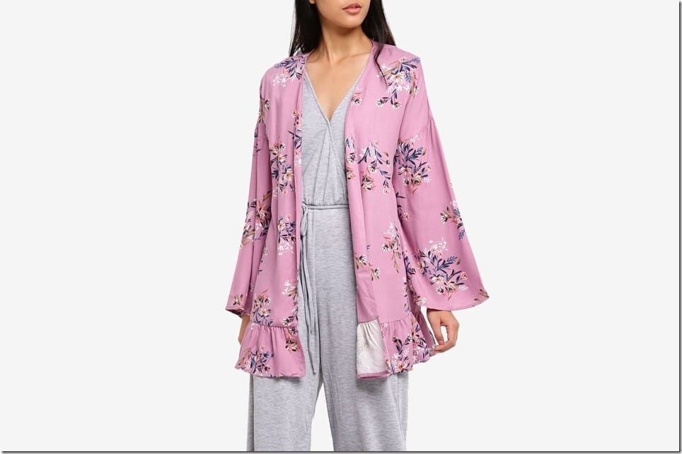 Flowy Frilly Kimono To Top Over Your Relaxed Raya OOTD