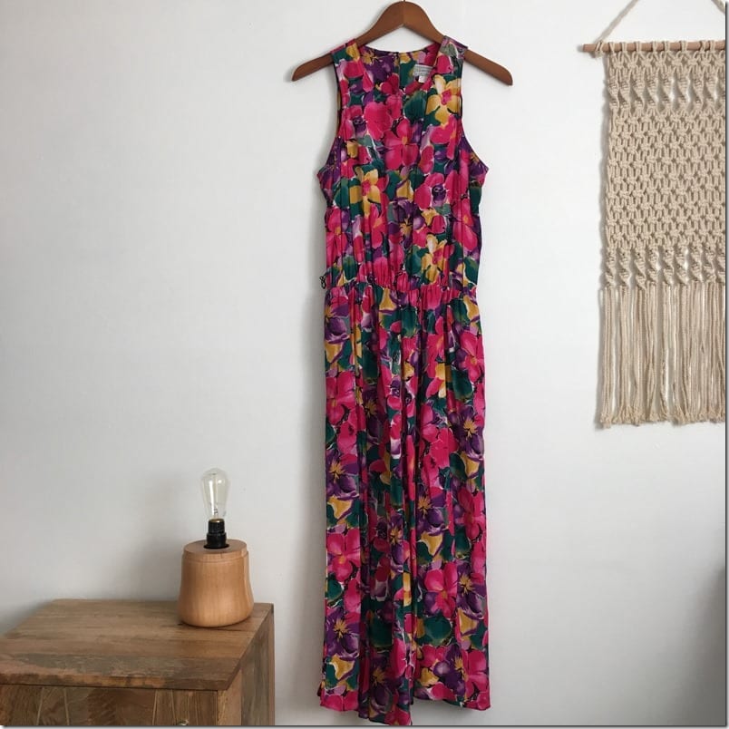 sleeveless-floral-vintage-dress