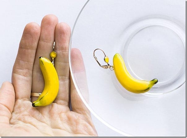 summer-banana-mood-earrings