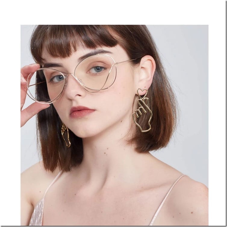 statement-finger-heart-earrings