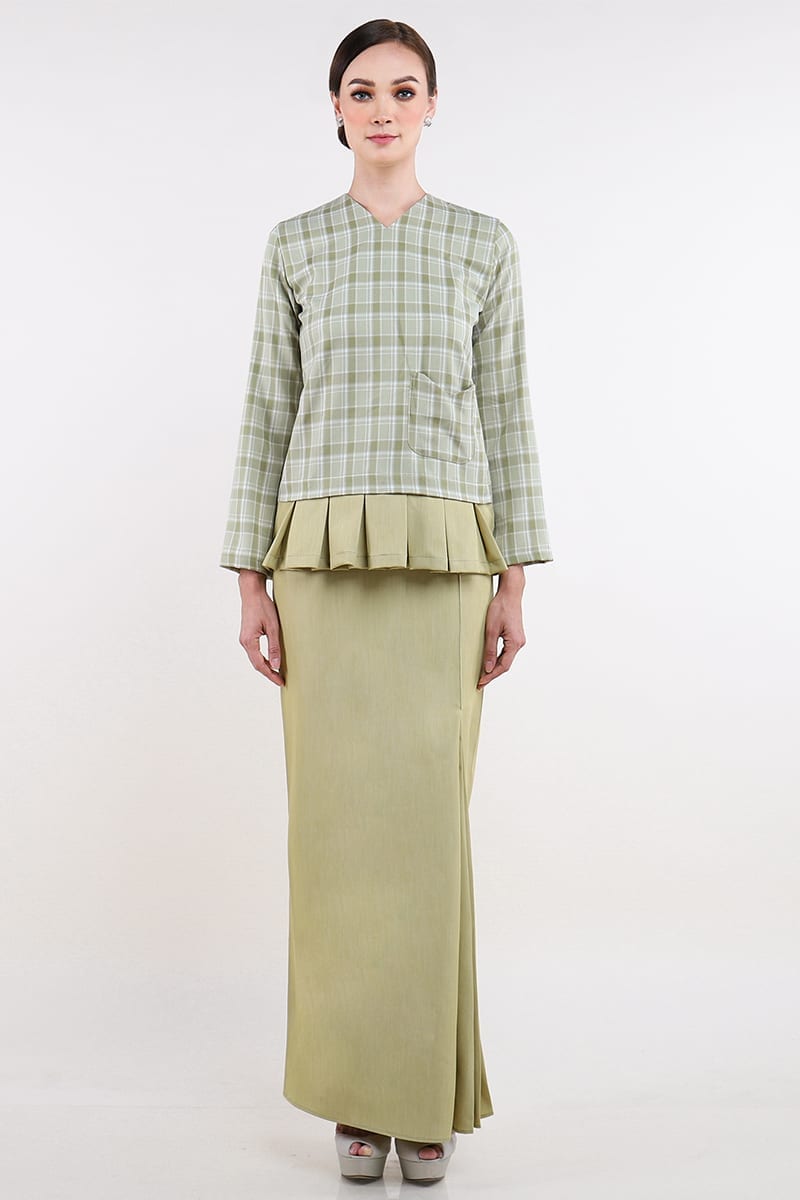 Green Plaid Pleated Kurung Set