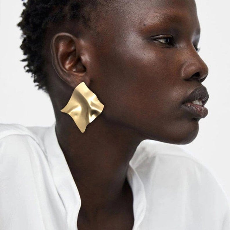 10 Bold Earring Styles To Consider