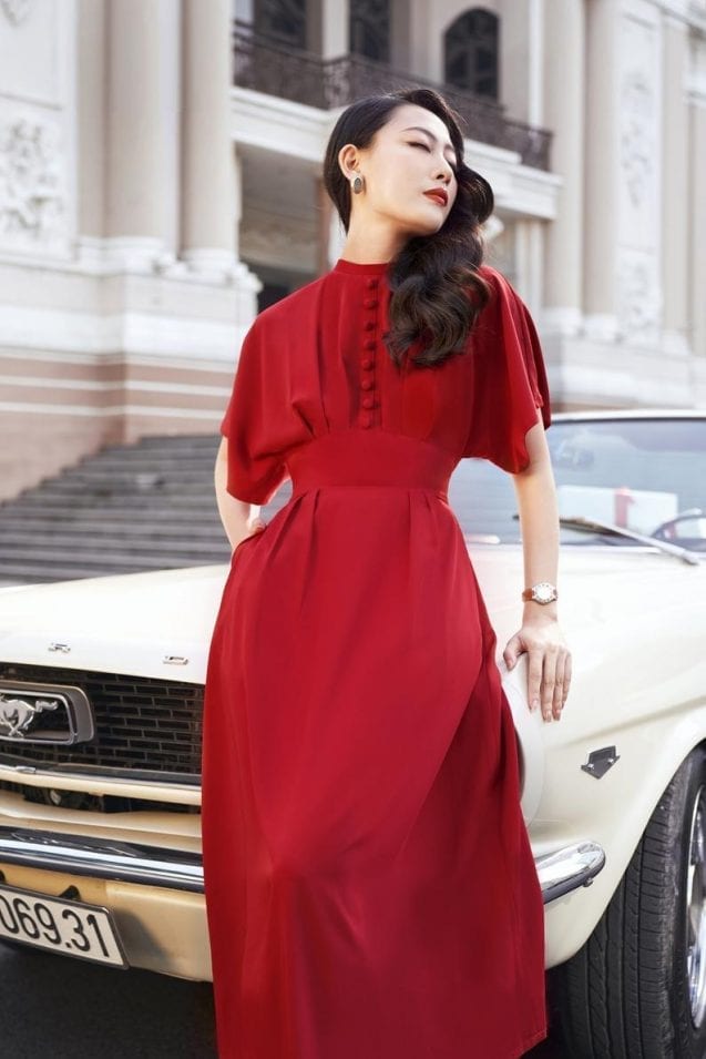 Red wide sleeve silk dress