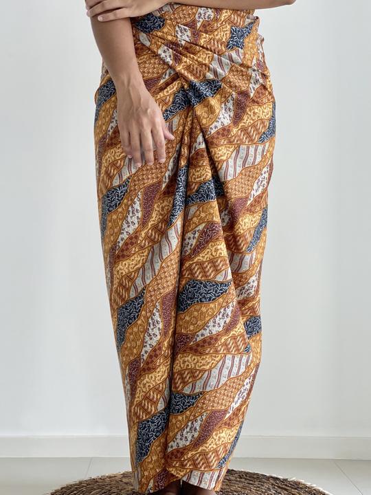 Proudly Made In Bali ~ Cotton Sarong & Kebaya Style Inspo