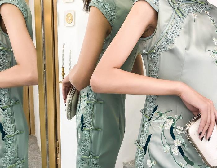 Oriental Allure: Cheongsam Dresses With A Modern Style Spin