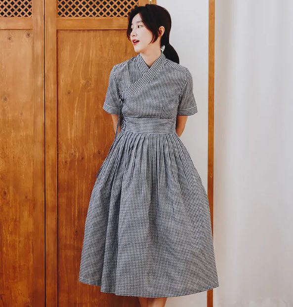 Korean Style Chic Modern Hanbok Dresses To Wear