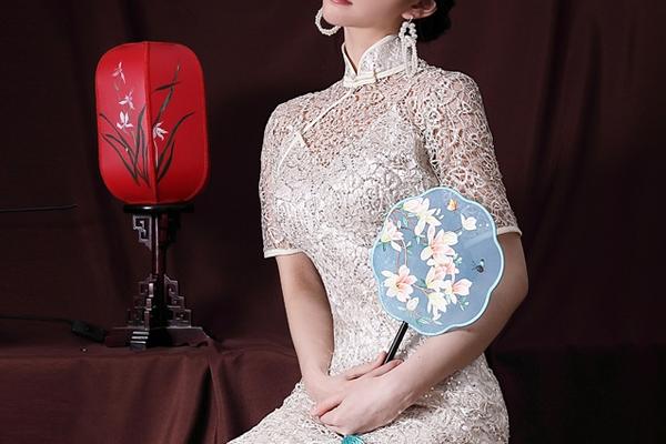 Oriental Allure: Cheongsam Dresses With A Modern Style Spin