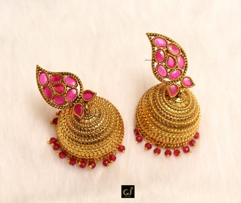 gold festive indian earrings // glamjewelryz