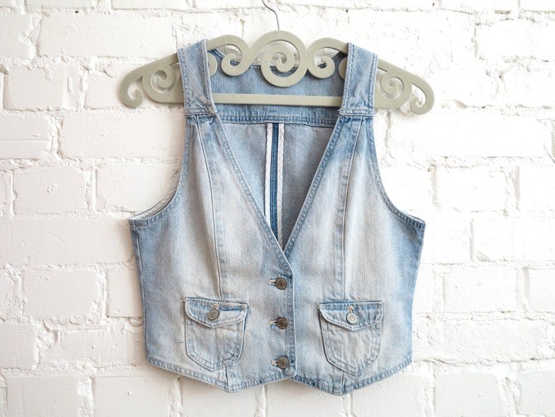vintage blue denim vest // VintageOffer