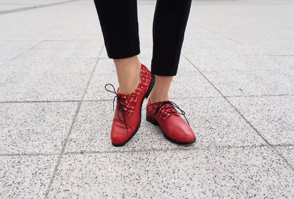 red leather oxford shoes // AnniLeather