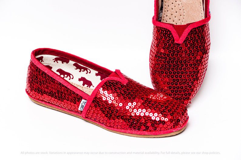 red sequin toms shoes // princesspumps