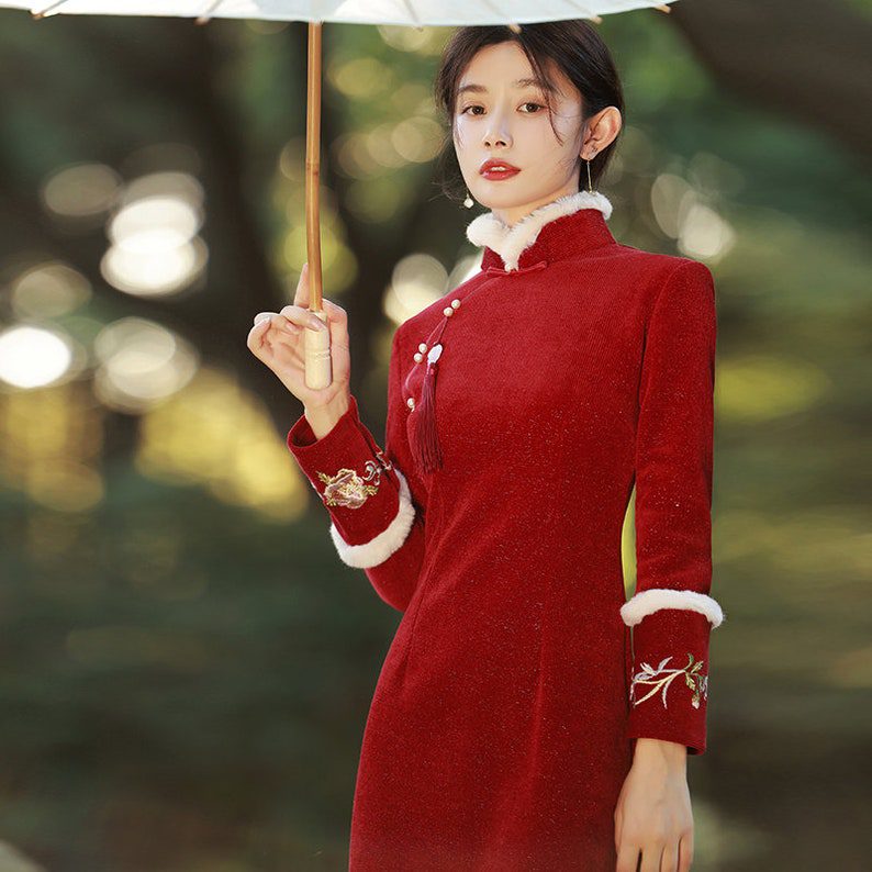 red velvet winter cheongsam dress // ChineseArtCharm