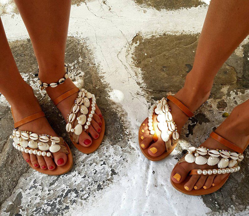 10 Shell Sandals For Memorable Feet At The Beach