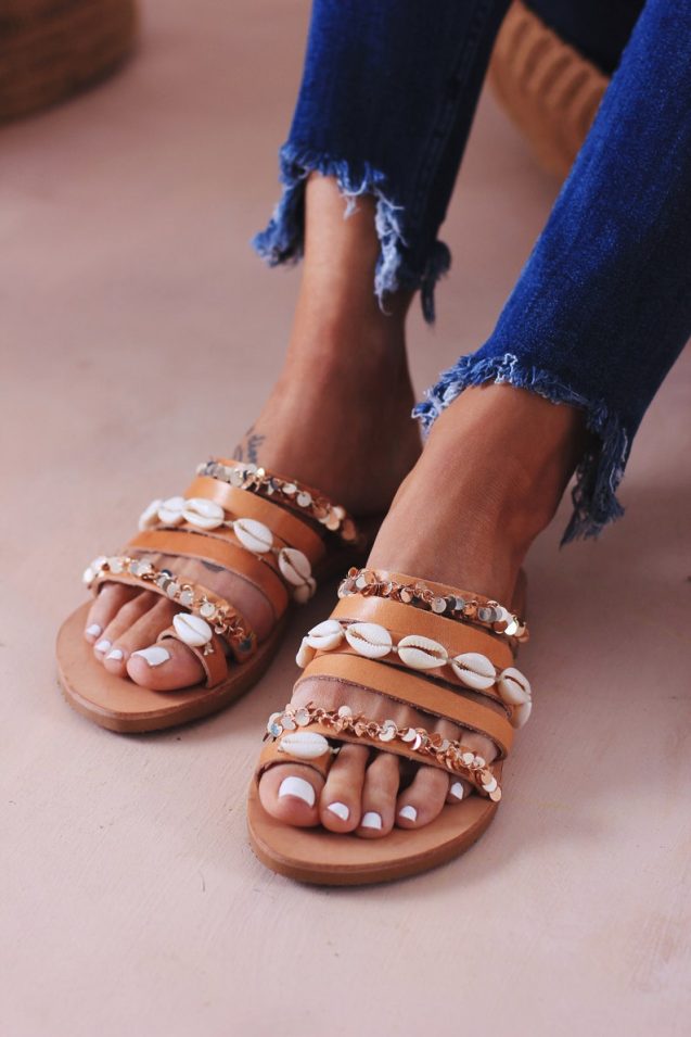 toe ring shell strappy sandals // DimitrasWorkshop