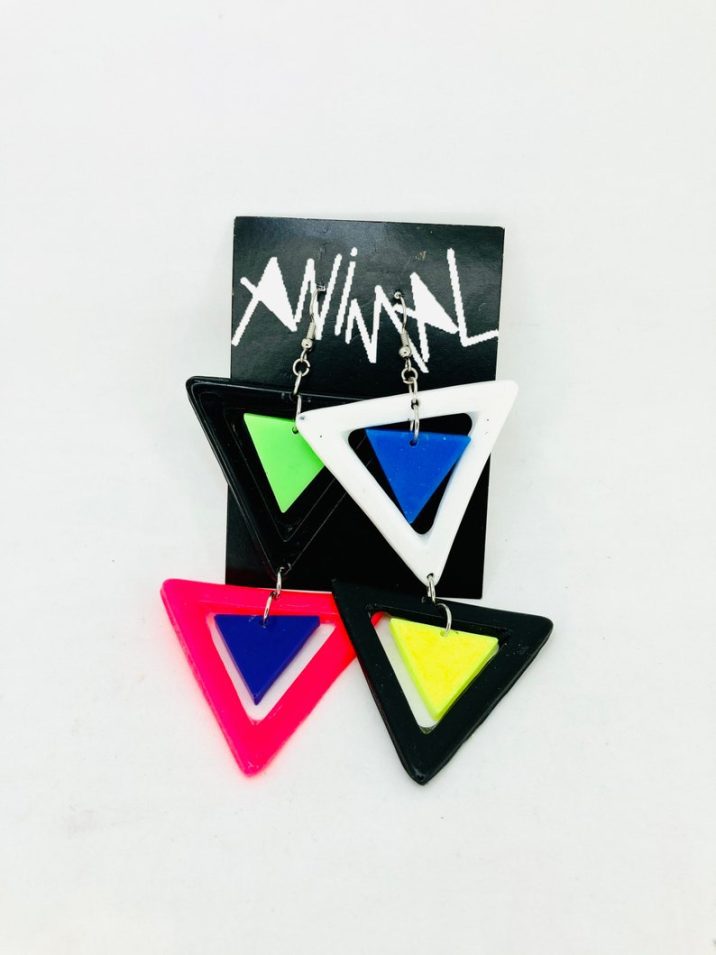 80s triangle dangle earrings // AANiMALL