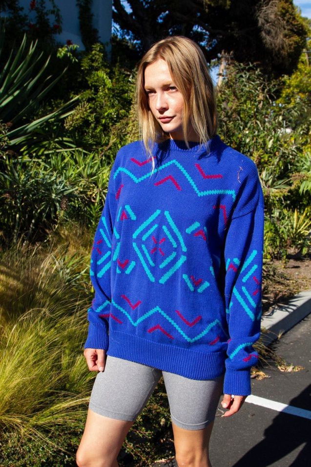 abstract blue vintage 80s sweater // TheSurplus