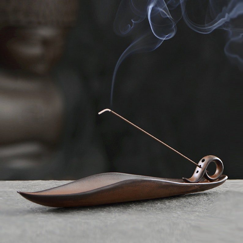 boat-shaped ceramic incense holder // SongTeaWare