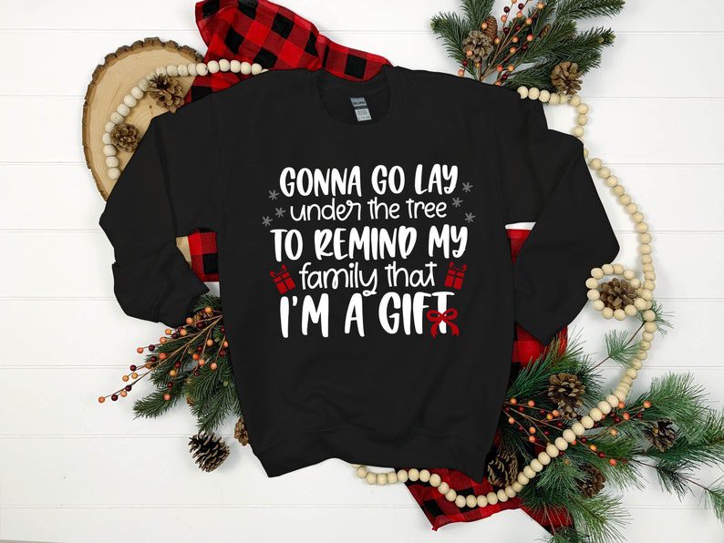 i am a gift holiday sweater // theblueprintsCA