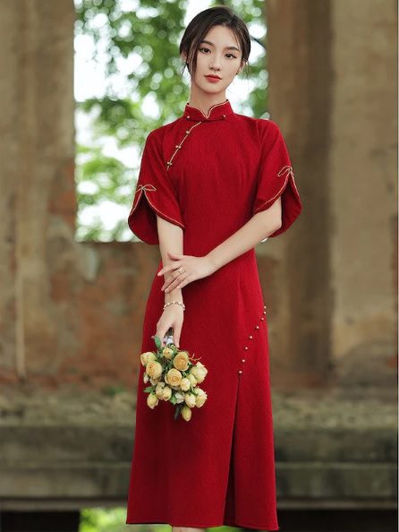 10 Red Cheongsam Dress Styles For Lunar New Year 2022