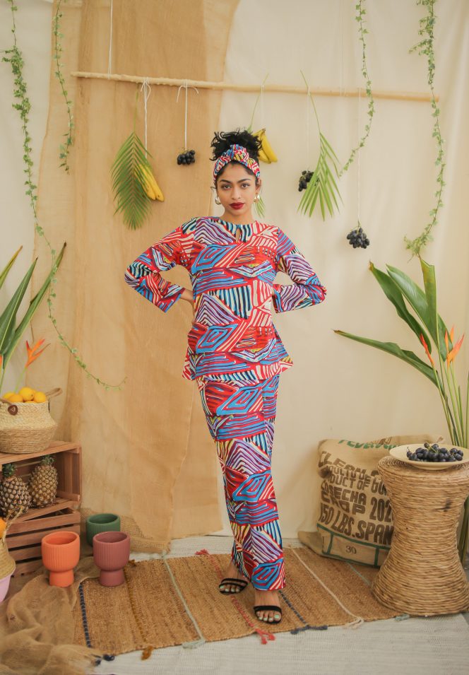 abstract print kurung set