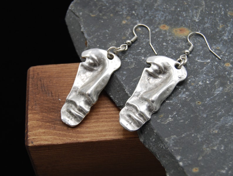 antique silver face earrings // CreativeCherryTree
