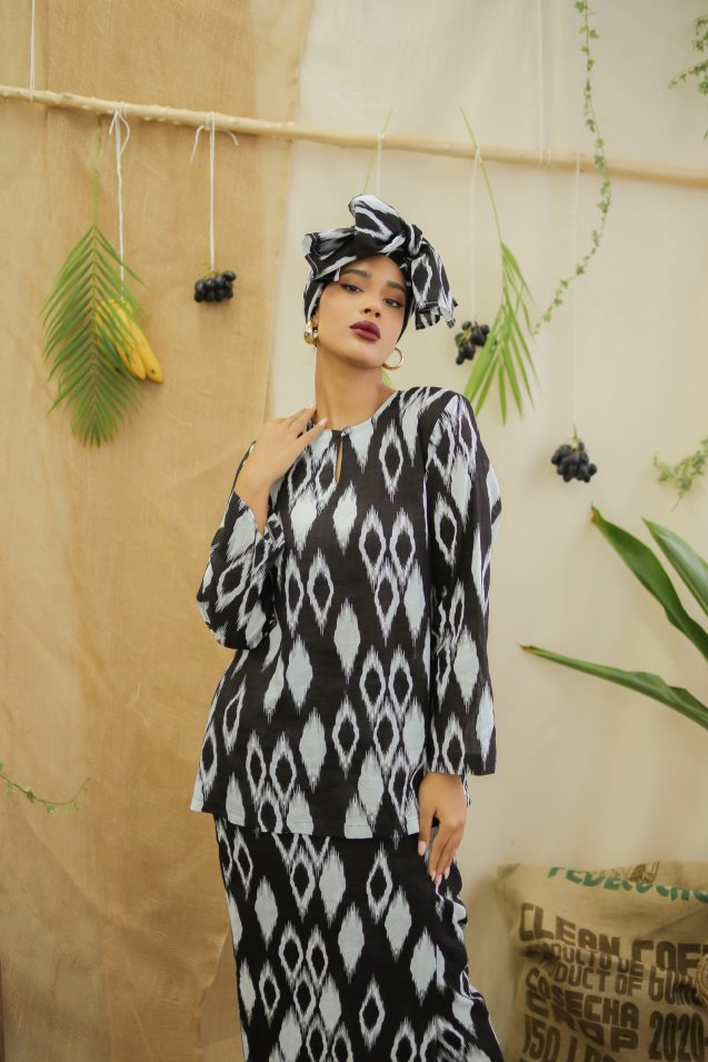 black and white kurung set