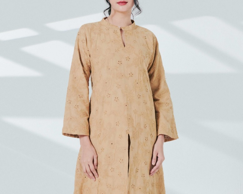 amber mod embroidered kebaya