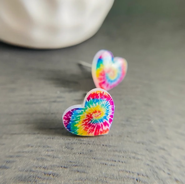 tie dye heart earrings // PricklyPorchDesigns